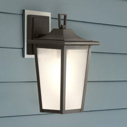 Urban Ambiance - Wall Sconce - UHP1455 Traditional Outdoor Wall Sconce, 15''H x 9 - 5/8"W x 8''D, Textured Black Finish, Rolla Collection -