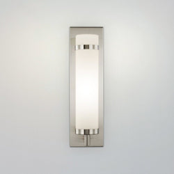Urban Ambiance - Wall Sconce - UHP4633 Mid Century Modern Indoor Wall Sconce, 18''H x 4"W x 5''D, Brushed Nickel Finish, Busselton Collection -
