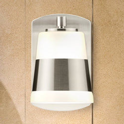Urban Ambiance - Bath Light - UHP4640 Modern Indoor Bath Light, 7 - 7/8''H x 6 - 3/4"W x 4 - 3/4''D, Brushed Nickel Finish, Rheine Collection -