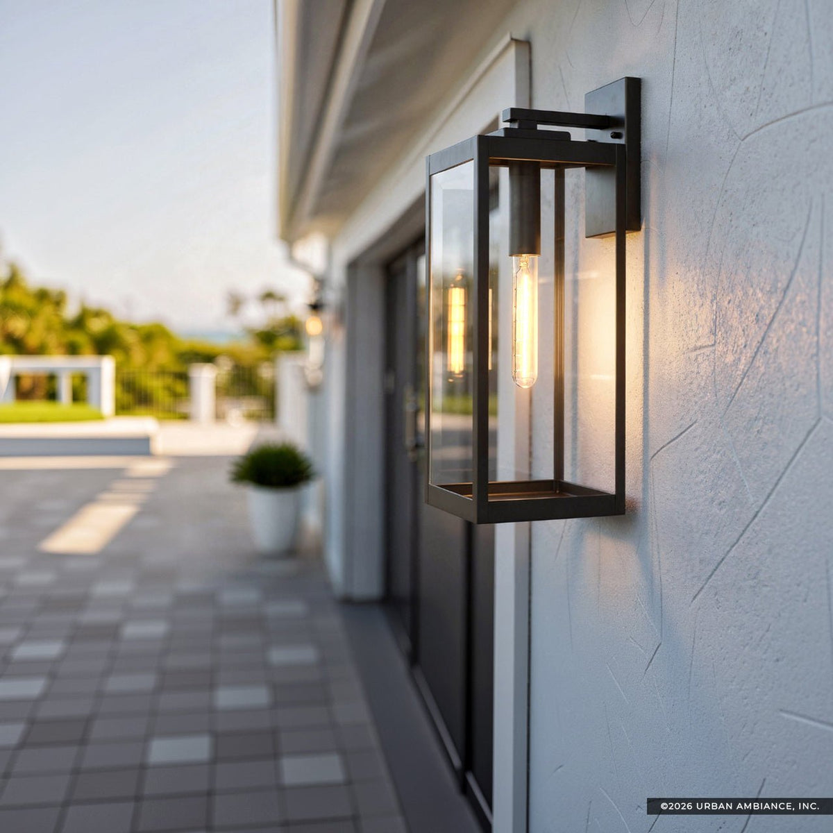 UQL1352 Modern Farmhouse Outdoor Wall Light, 20