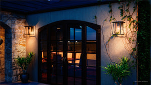 How to Choose the Right Wall Light for Your Outdoor Space