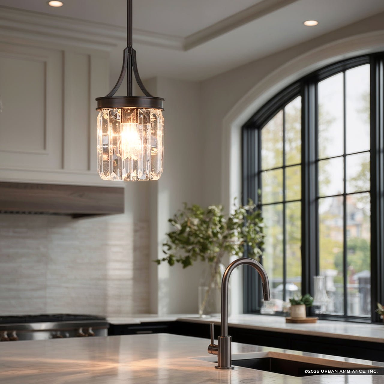 UHP2460 Traditional Pendant, 11-1/4