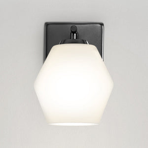 Urban Ambiance - Bath Light - UHP4512 Mid Century Modern Indoor Bath Light, 8''H x 7