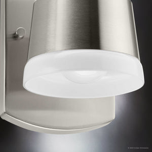 Urban Ambiance - Bath Light - UHP4640 Modern Indoor Bath Light, 7 - 7/8''H x 6 - 3/4