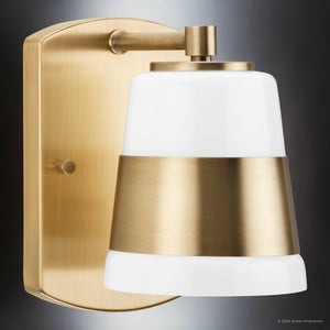 Urban Ambiance - Bath Light - UHP4641 Modern Indoor Bath Light, 7 - 7/8''H x 6 - 3/4