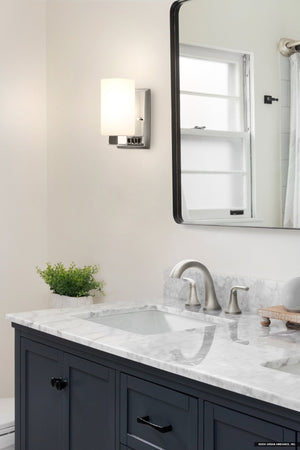 Urban Ambiance - Bath Light - UHP4960 Classic Indoor Bath Light, 7 - 3/4''H x 5 - 3/8