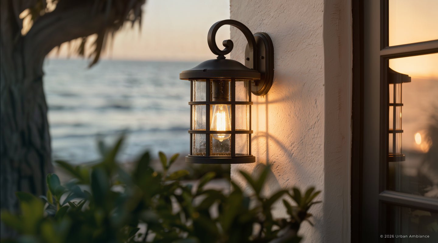 UQL1044 Craftsman Outdoor Wall Light, 17.75