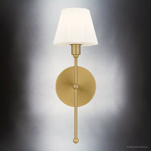 Urban Ambiance - Wall Sconce - UQL6840 Classic Indoor Wall Sconce, 15.75''H x 5.25''W x 6.5''Dep, Brushed Gold Finish, Quenton Collection - 