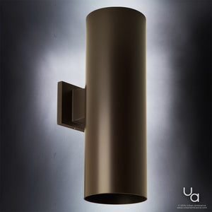 An image of the beautiful UHP1064 Contemporary Outdoor Wall Light, a lighting fixture from the Hollywood Collection by Urban Ambiance.