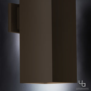 A beautiful UHP1111 lighting fixture with an Olde Bronze finish.