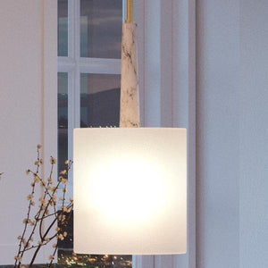 A beautiful UHP2633 Cosmopolitan Pendant, 17