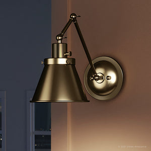 An Urban Ambiance UHP3322 Traditional Wall Light, 14.375